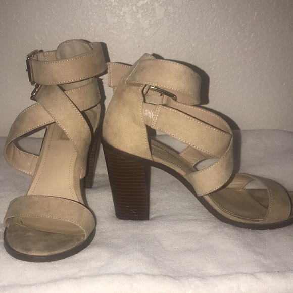 Forever 21 Suede Heels - Picture 4 of 4